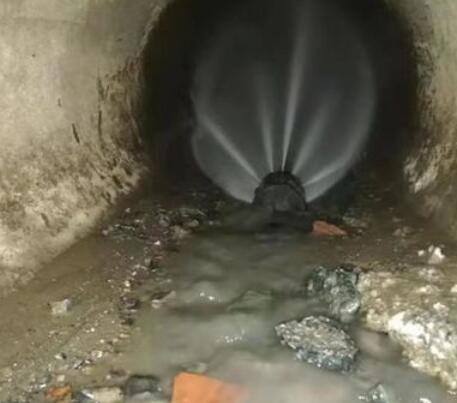 梁子湖市政管道清淤