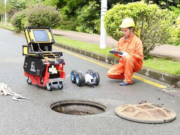 梁子湖管道机器人检测