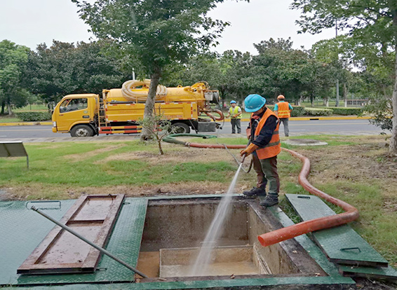 梁子湖化油池清理